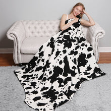 Load image into Gallery viewer, Cow Patterned Reversible Throw Blanket – Soft Farmhouse Cozy Throw